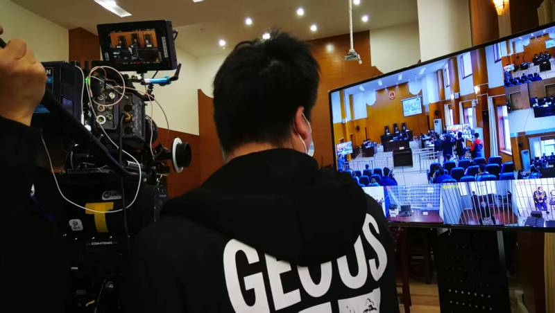 AI生成VS人工创意——岐山县广告片拍摄公司的技术浪漫主义实践